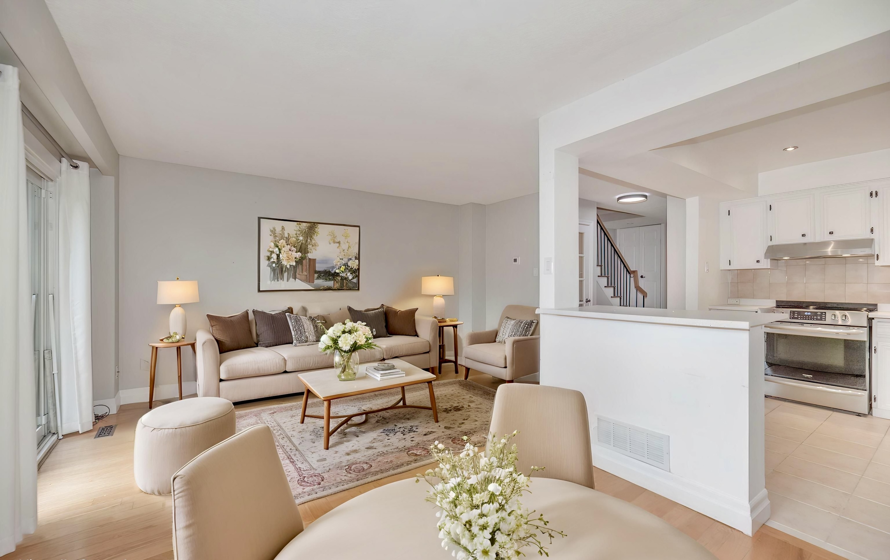 20 1951 Rathburn Road East - 1