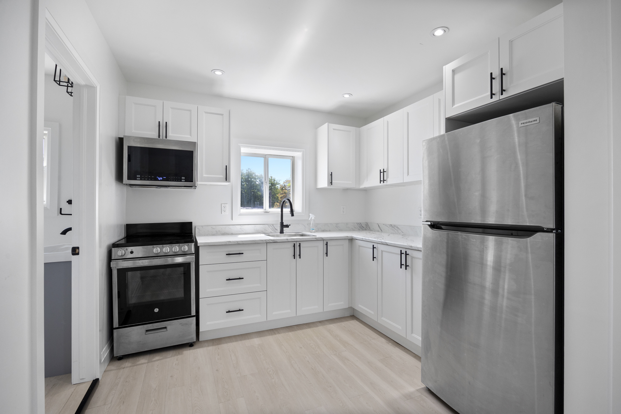 833 Albert Road - 3